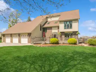 Private Lakefront Paradise