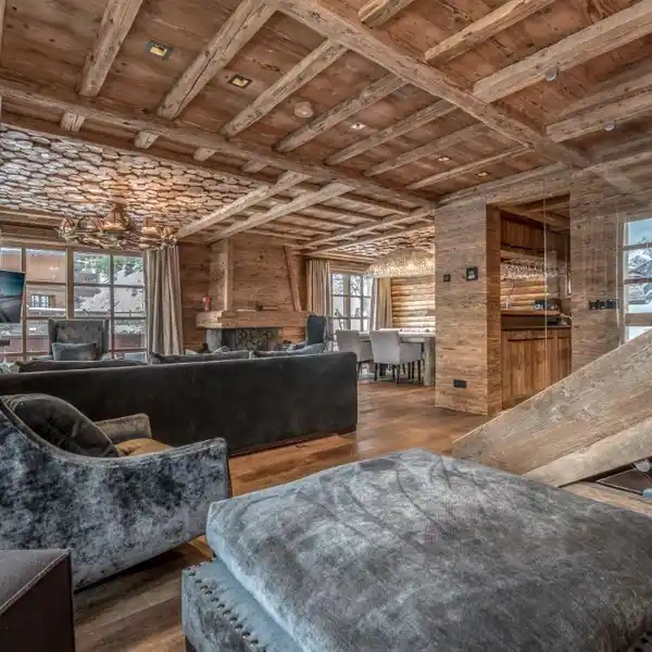 LUXURY CHALET IN THE HEART OF THE RESORT