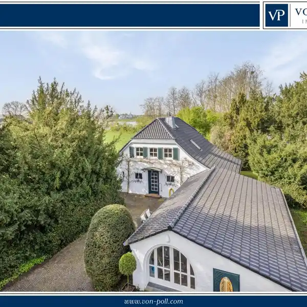 CHARMING COUNTY VILLA