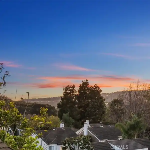 INCREDIBLE CORNER PROPERTY IN COVETED BEACON HILL COURT