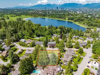 Build a Dream Estate in Deer Lake