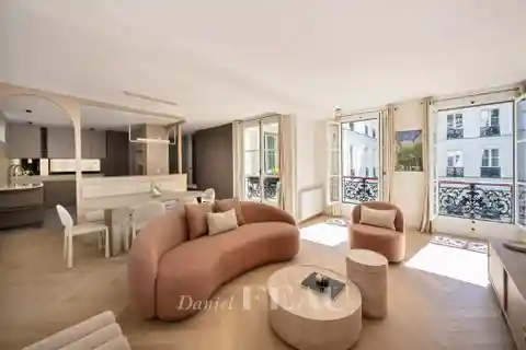 Meticulously Renovated Apartment