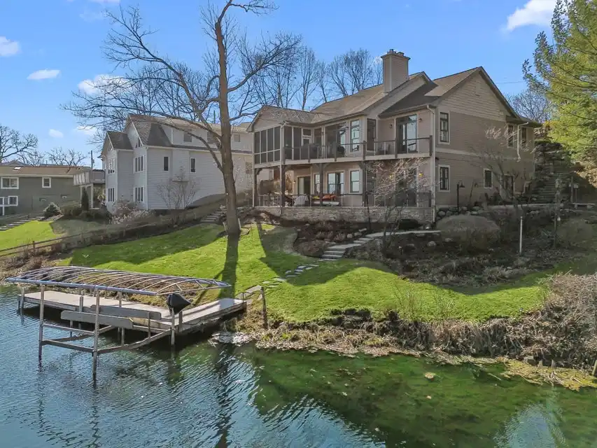 Stunning Custom-built Lakefront Property