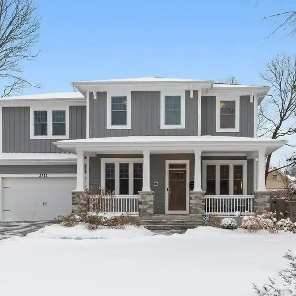 PICTURESQUE HIGHLAND PARK HOME