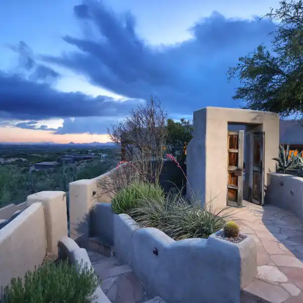 DESERT OASIS IN PRESTIGIOUS REDINGTON RANCH
