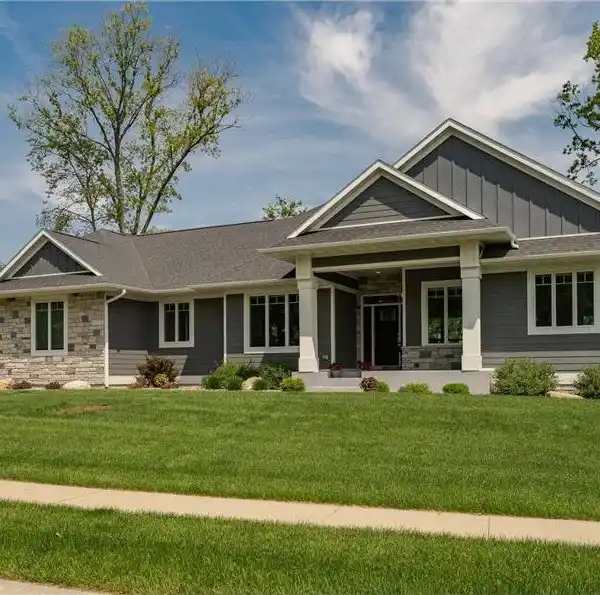 PRISTINE HOME BLENDING ELEGANCE AND FUNCTIONALITY