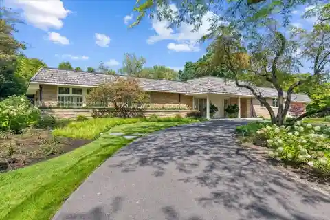Expansive Light-Filled Estate with Designer Finishes