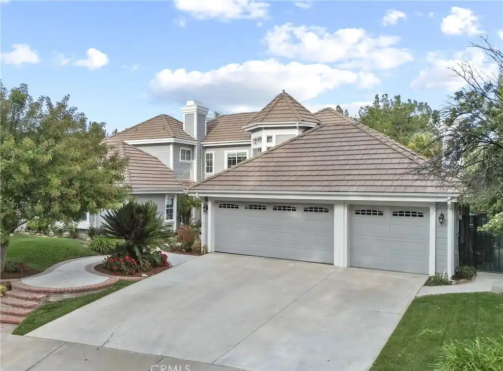 Executive Three-bedroom Windermere Pool Home