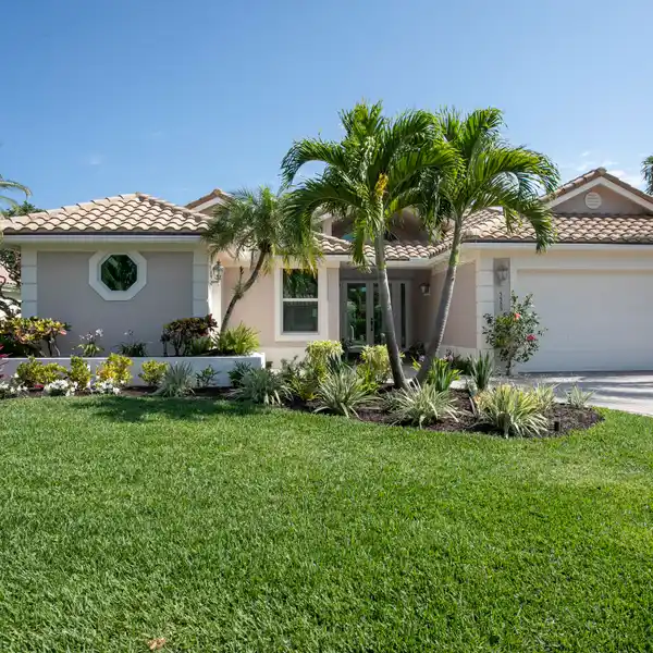 RENOVATED SINGLE-STORY HOME IN JONATHAN'S LANDING