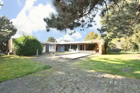 Rare Bungalow