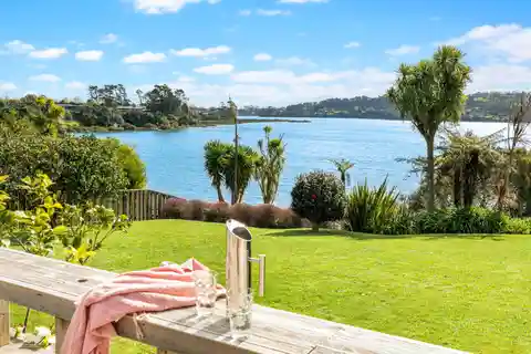 Truly Exceptional Waterfront estate