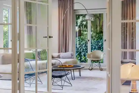 Beautiful Completely Renovated Villa