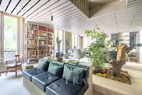 Lovely First Floor Apartment