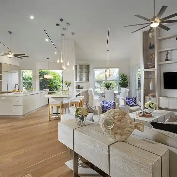 SPACIOUS CONDO IN GATED COLONADE
