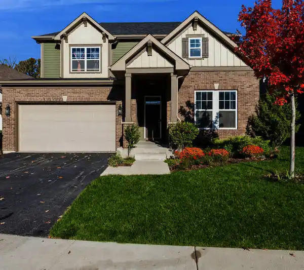 STUNNING 4-BEDROOM HOME IN PRIME LOCATION