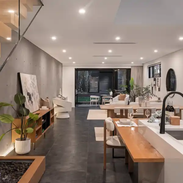 CUTTING-EDGE DESIGNER HAVEN