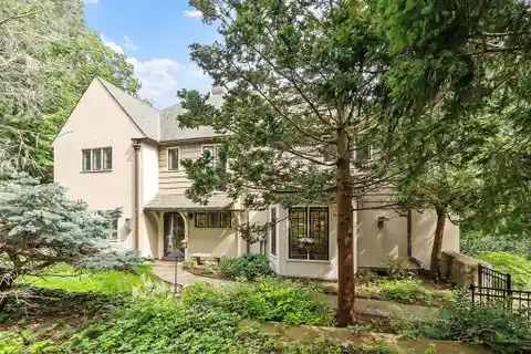 Timeless English Manor by the Sea