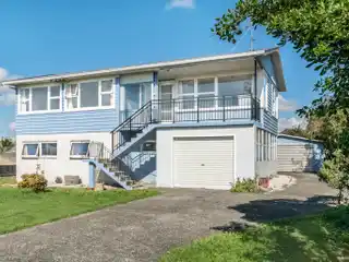 Prime Coastal Estate with Redevelopment Options