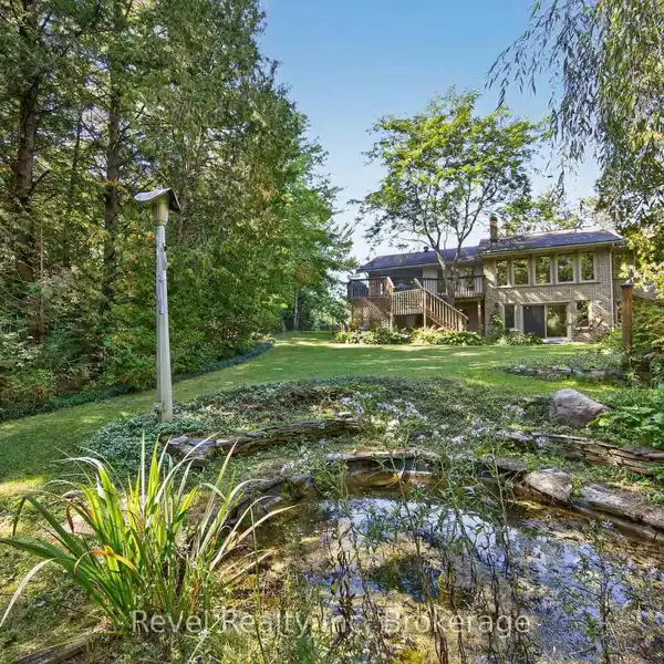 EXPANSIVE PRIVATE ESTATE WITH TRAILS AND BARN