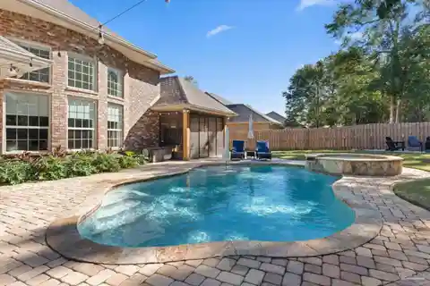 Designer Updated Estate on the Nature Trail Conservancy Greenbelt
