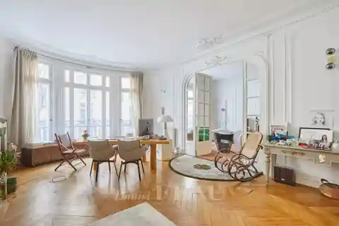 Magnificent Apartment in an Exceptional Building