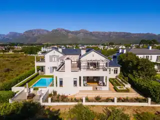 Luxury Living with Natural Beauty