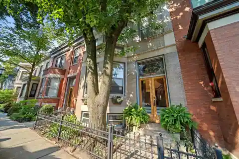 Amazing and Gorgeous Rowhome