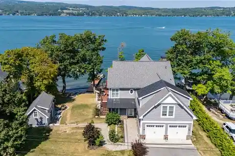 Prime Waterfront Estate