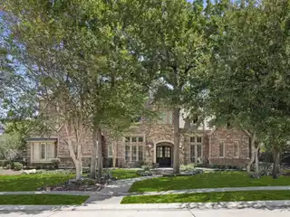 Beautifully Updated Residence in Kirkwood Hollow