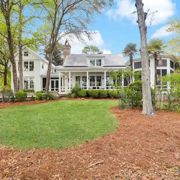 CONTEMPORARY INTERPRETATION OF SOUTHERN ARCHITECTURE