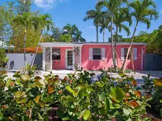 Updated Cottage with Vaulted Ceilings and Pool