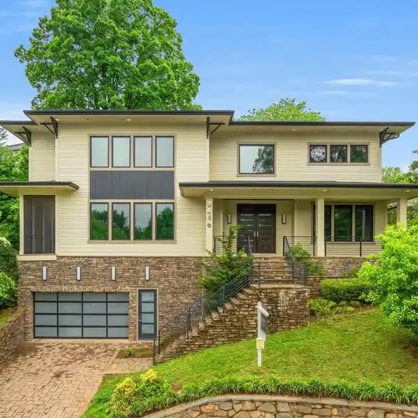 CONTEMPORARY LUXURY MEETS TIMELESS DESIGN