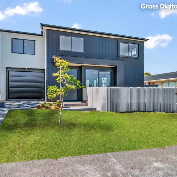 HIGH-END TOWNHOUSE LIVING