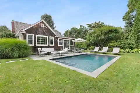 Darling Cottage in East Hampton