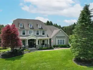 Beautifully Designed and Constructed Transitional