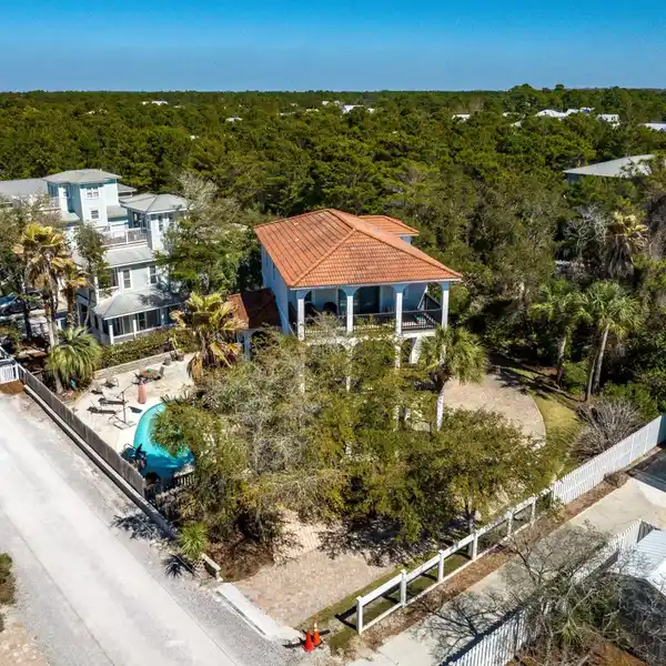 SPECTACULARLY RENOVATED RETREAT STEPS TO THE BEACH