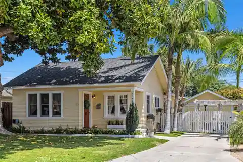 Charming Historic Home Near San Juan Mission