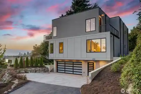 Brand New Home in Sought-After First Hill