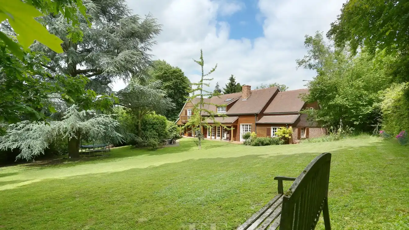 Property with a Beautiful Garden
