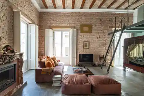 Unique and Exclusive House in a Classic Palace