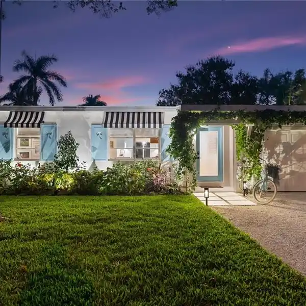 BEAUTIFULLY RENOVATED OLDE NAPLES COTTAGE STYLE HOME