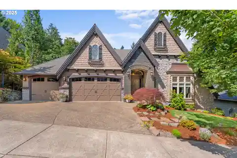 Entertainer's Dream Home in Jackson Hills