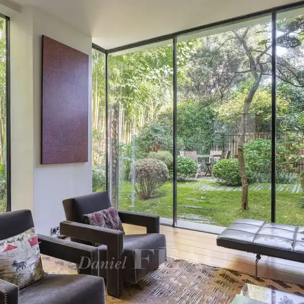 RENOVATED AND BEAUTIFULLY APPOINTED LATE 19TH CENTURY PROPERTY