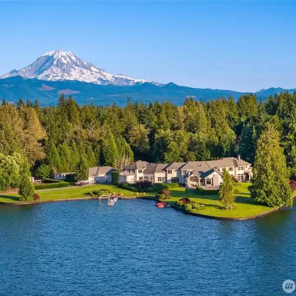 LUXURY WATERFRONT LIVING AT SNAG ISLAND