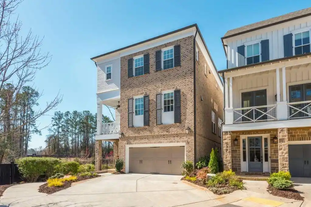 Exquisite Residence in the Heart of Downtown Alpharetta