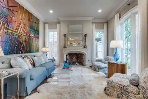 Sophisticated Transitional French Style in Highland Park