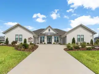 Timeless Style with Modern Features in Flint Rock