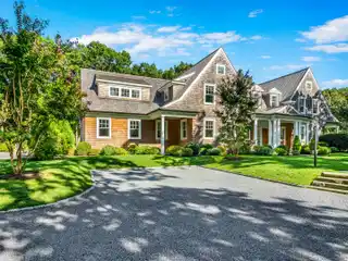 Beautiful Seven Bedroom Rental on a Landscaped Acre