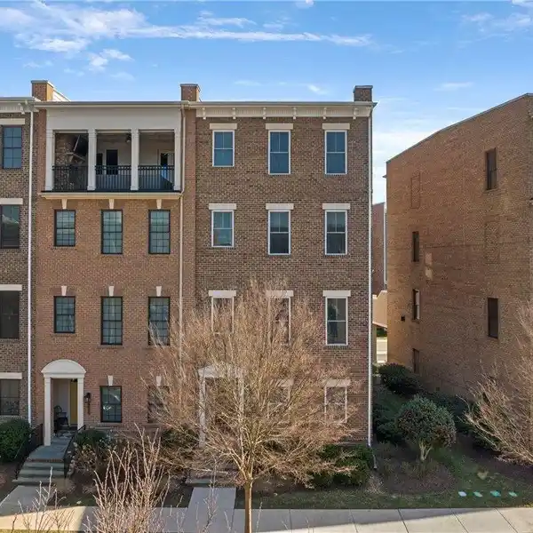 ELEVATED LIVING IN GREENGATE