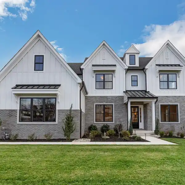 QUICK DELIVERY MODEL HOME